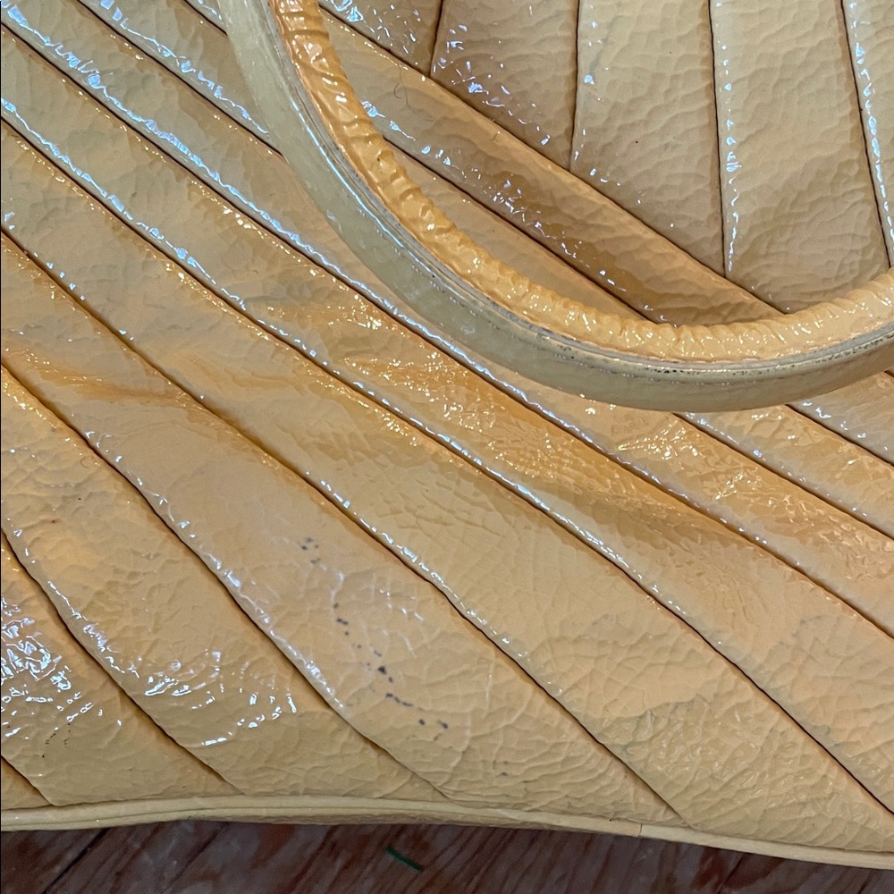 Vintage Isabella Fiore Yellow Quilted Bag Think Spring! - Picture 6 of 11